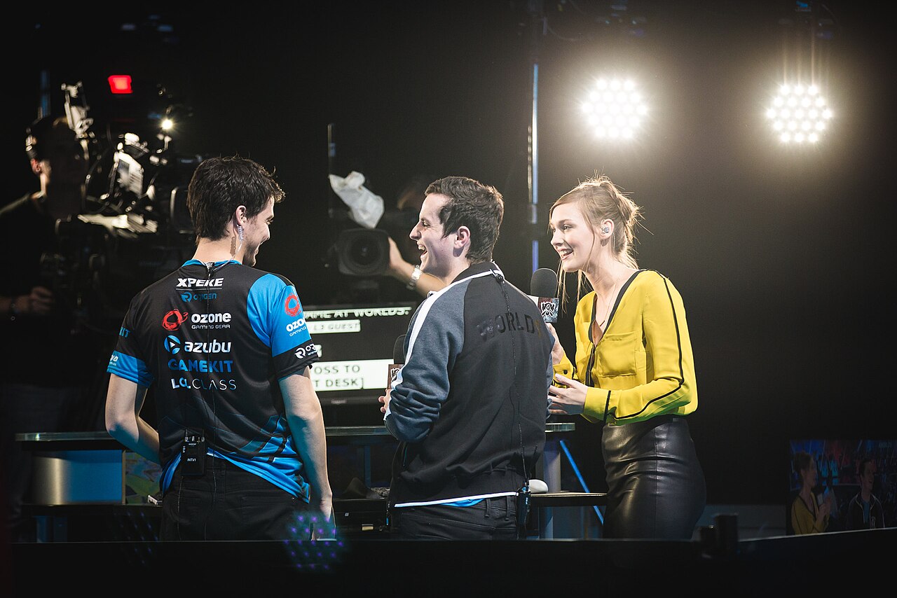 DOTA2国际邀请赛TI15即将开战 中国战队剑指冠军盾